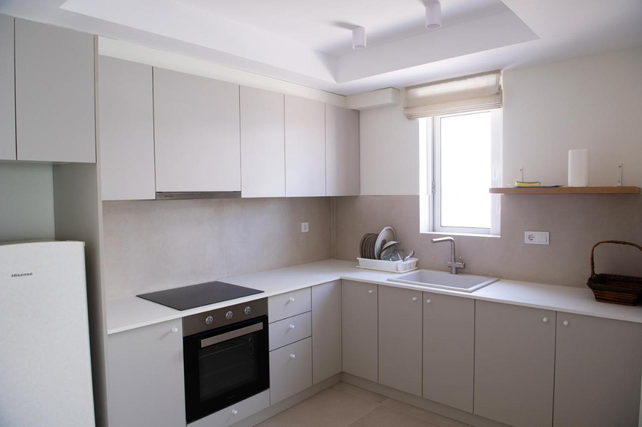 La Mer Bleue Beachfront Boutique Apartments Vrahati Exterior foto